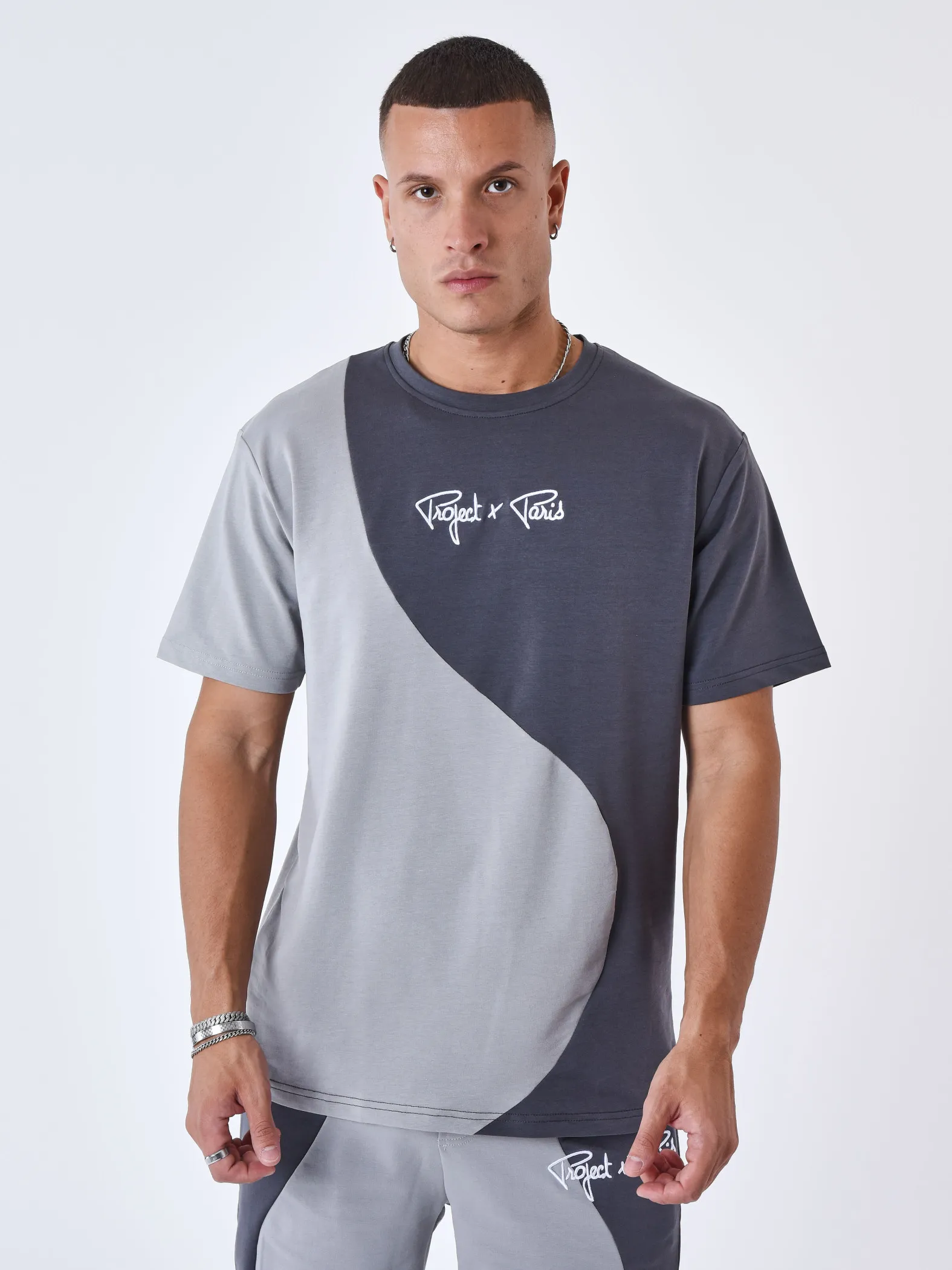 Camiseta bicolor con ondas