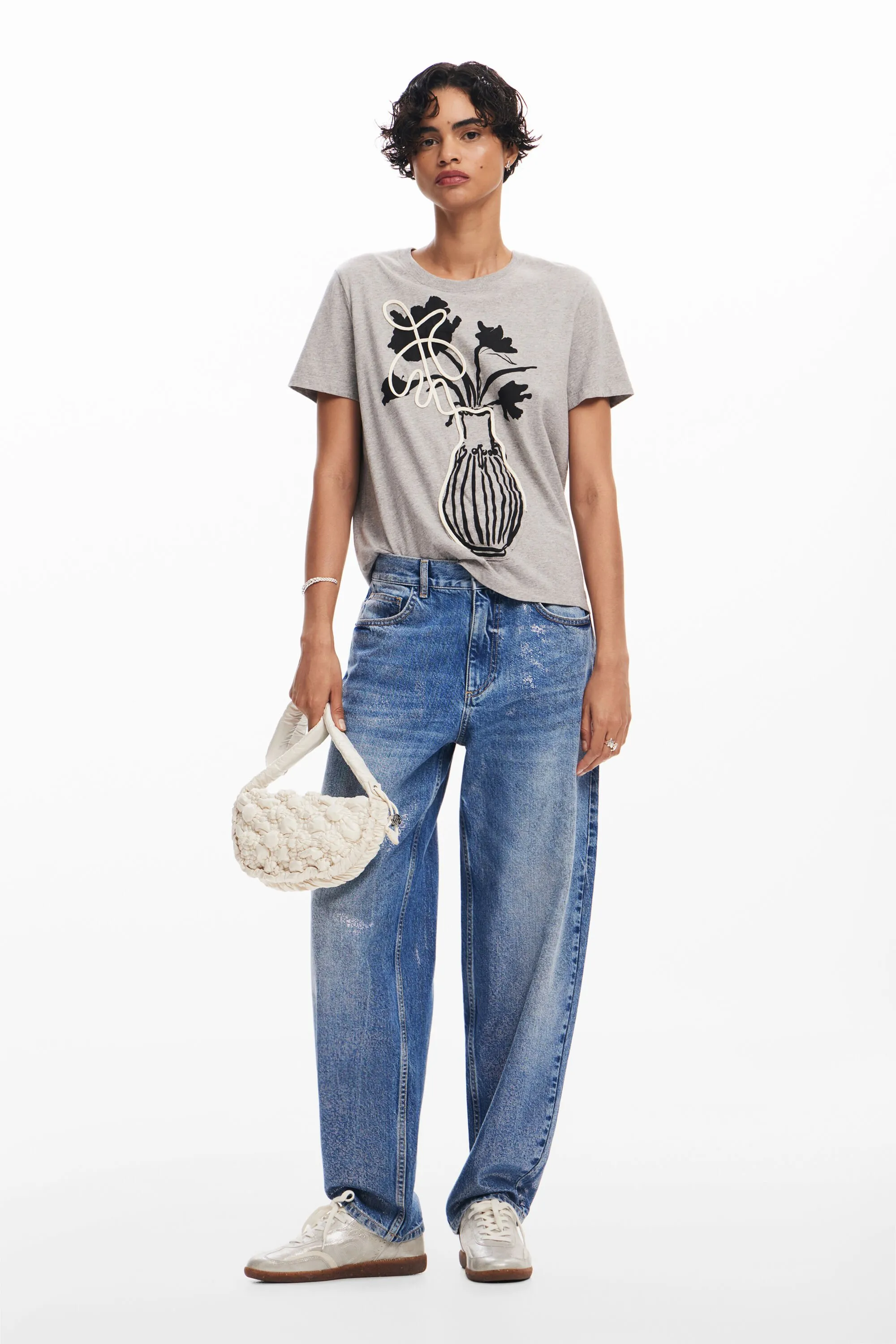 Camiseta lisa jarrón