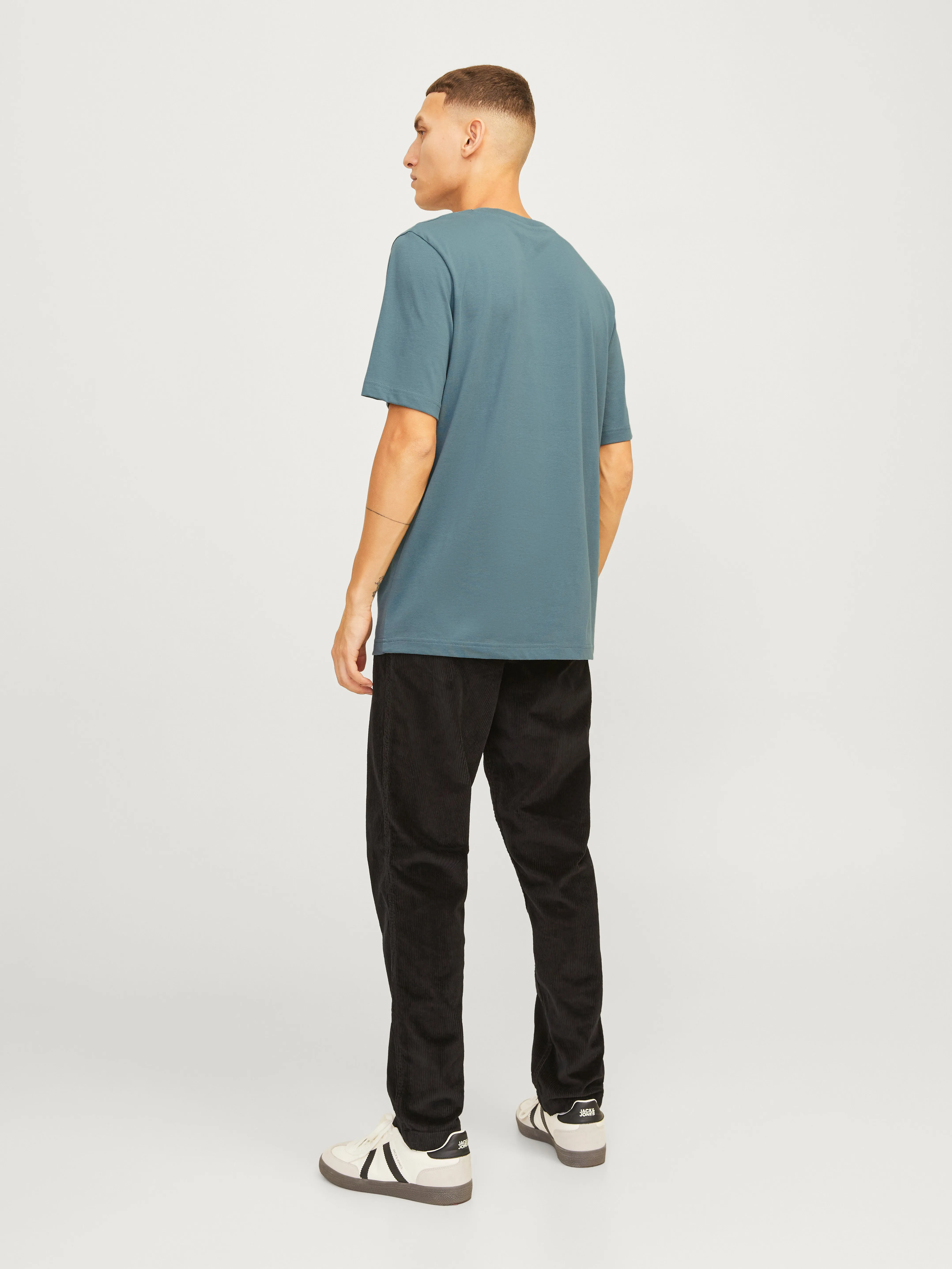 Camiseta Logotipo Cuello redondo | Azul intermedio | Jack & Jones®