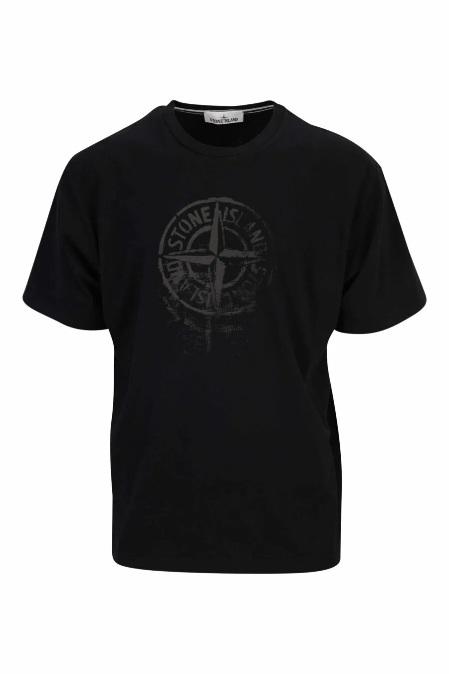 Camiseta negra con maxilogo brújula