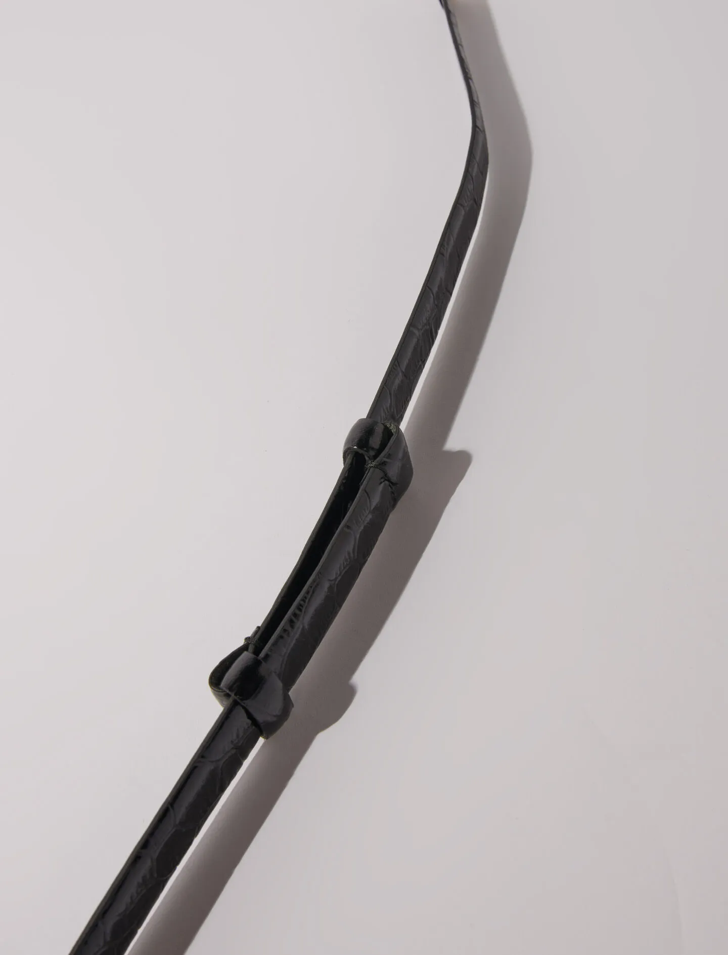 Cinturón de piel y hebilla bocado