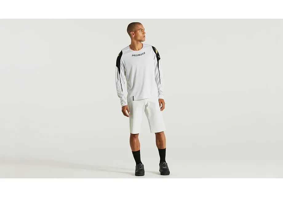 GRAVITY SHORT DOVGRY 28