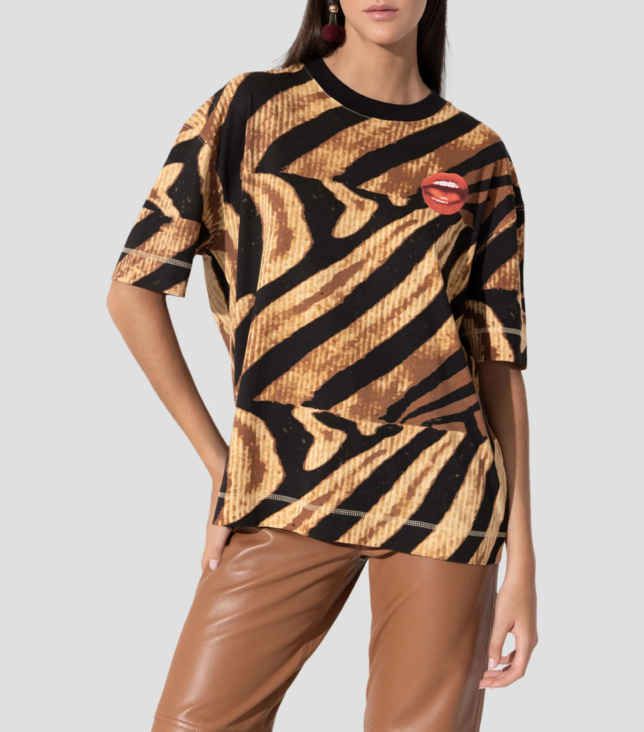 Jazmin Chebar Playera confeccionada en tejido de algodón Mujer