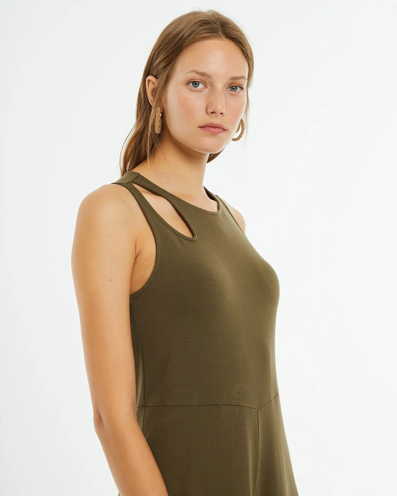 Mono largo con detalle cut out