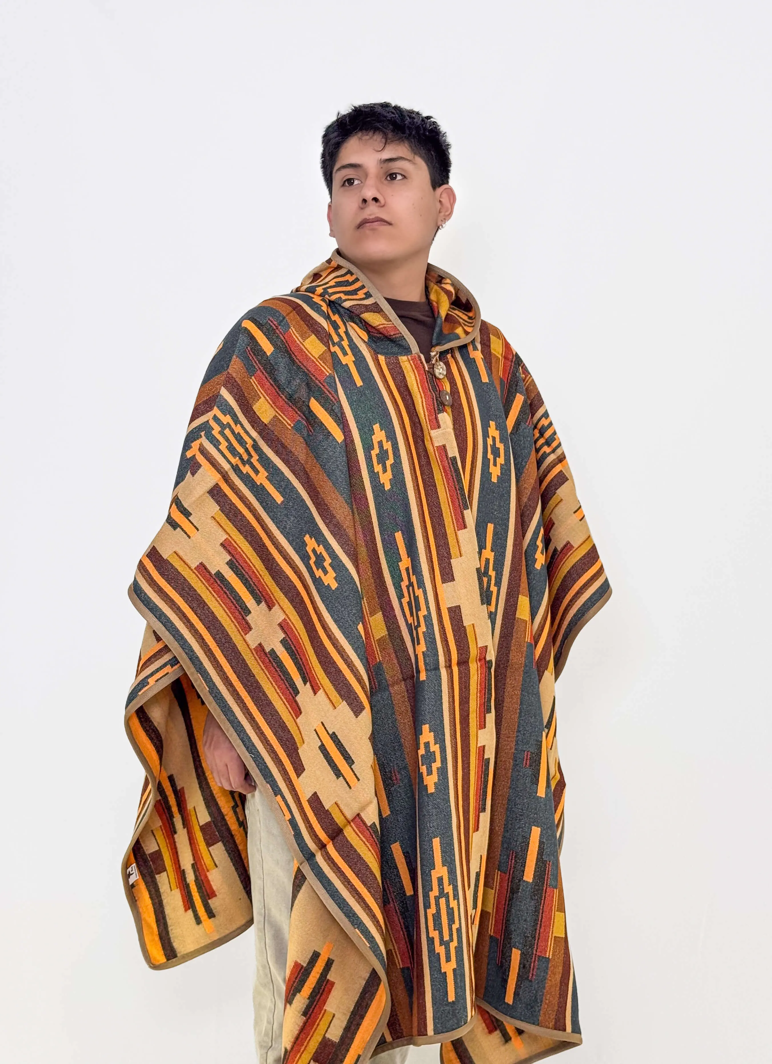 PONCHO ANTARES  TEJIDO PREMIUM