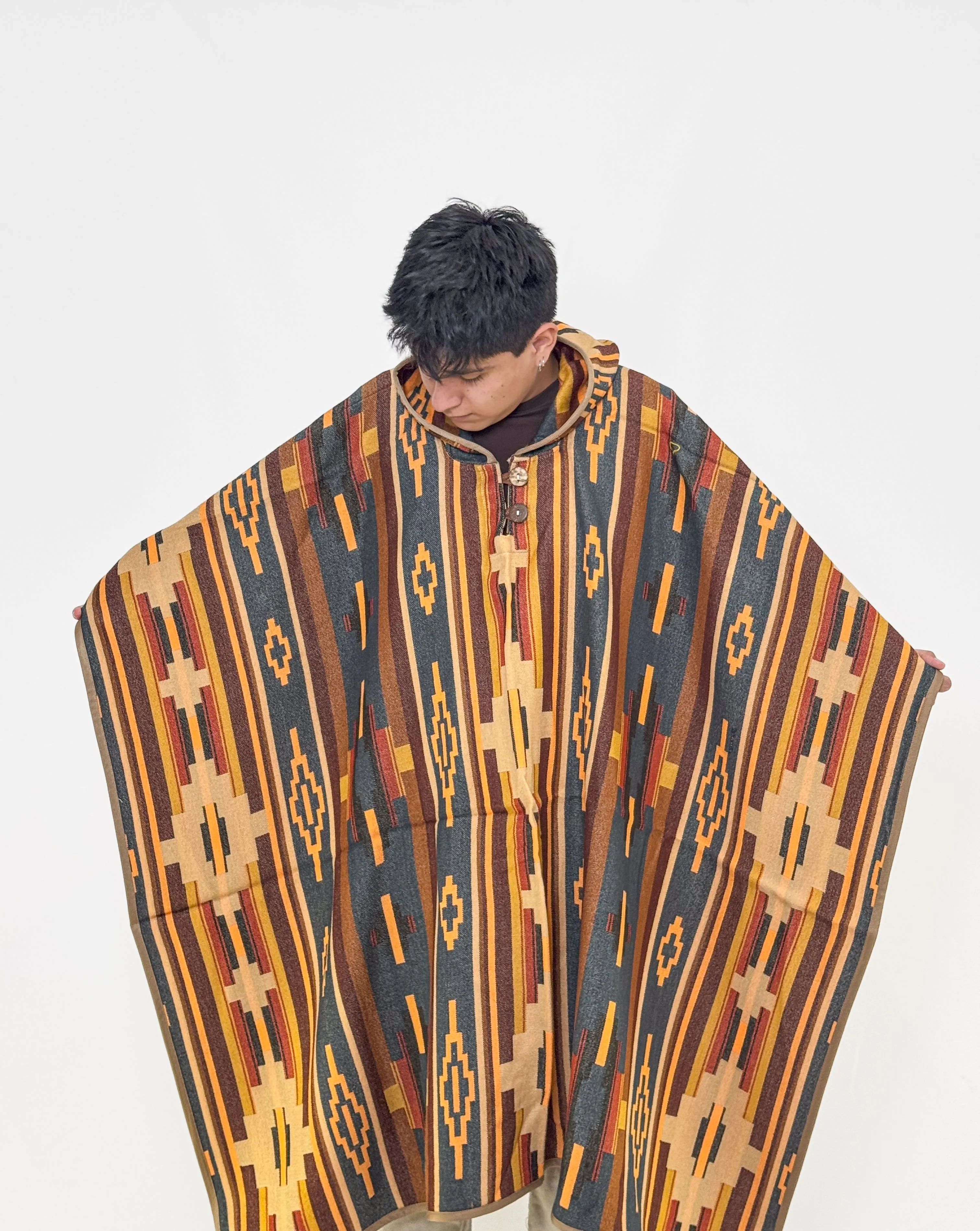 PONCHO ANTARES  TEJIDO PREMIUM