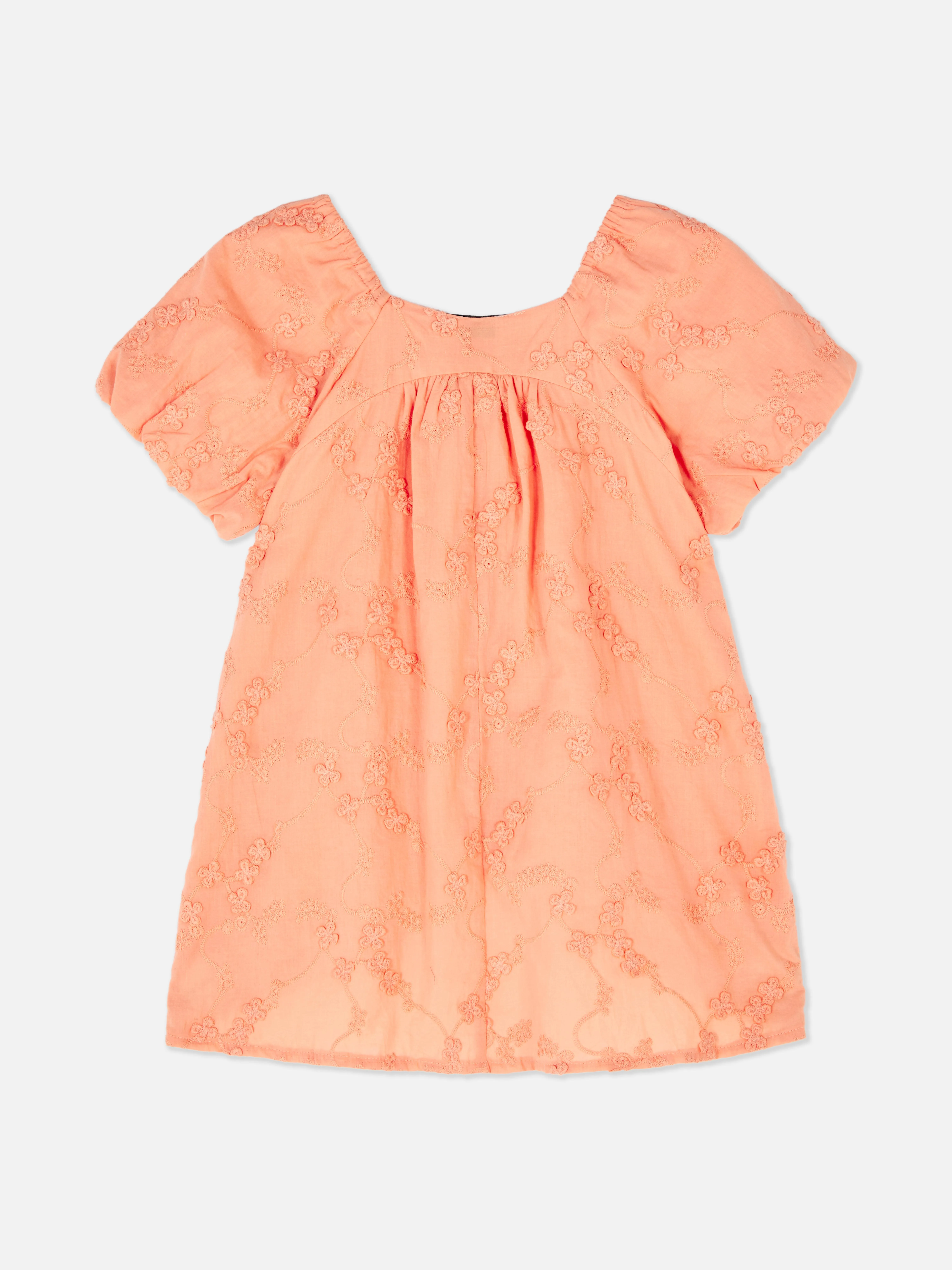 Vestido floral bordado